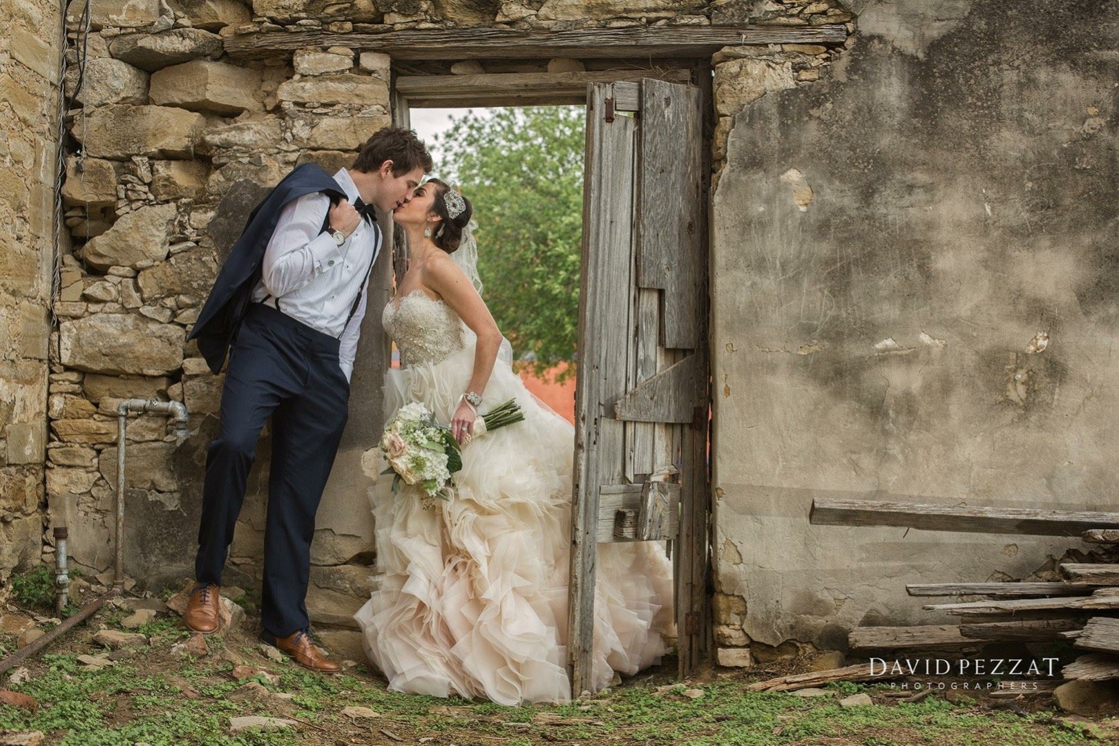 David Pezzat Photographer_San Antonio Weddings
