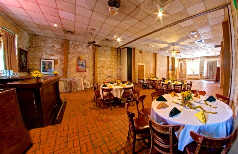 Cadillac Bar & Restaurant | San Antonio Weddings