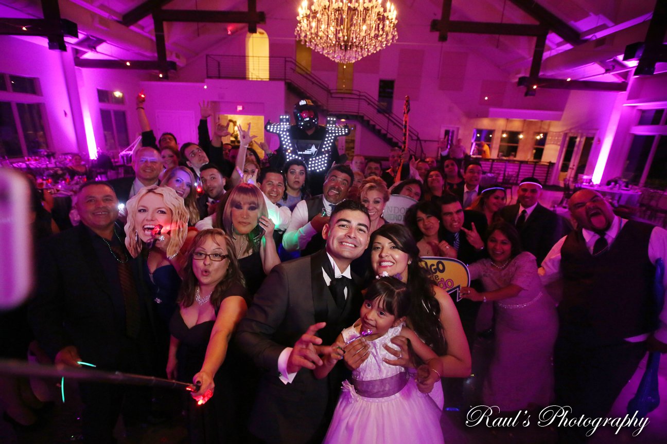 Four 40 Entertainment-San Antonio Weddings