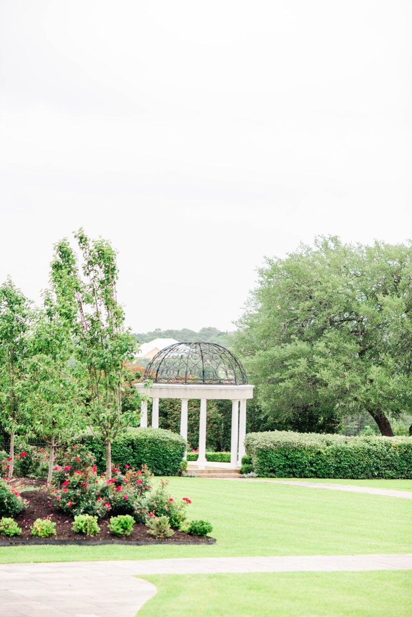 Gardens of Cranesbury View-San Antonio Weddings