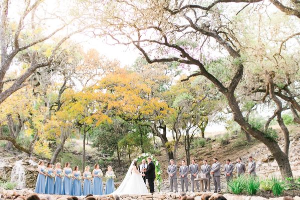 Hayes Hollow at Hidden Falls-San Antonio Weddings