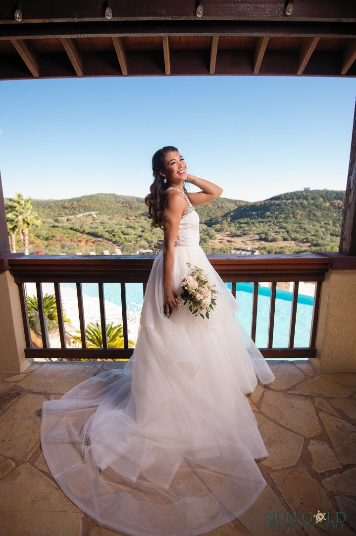 Overlook Event Center- San Antonio Weddings - BridalBuzz