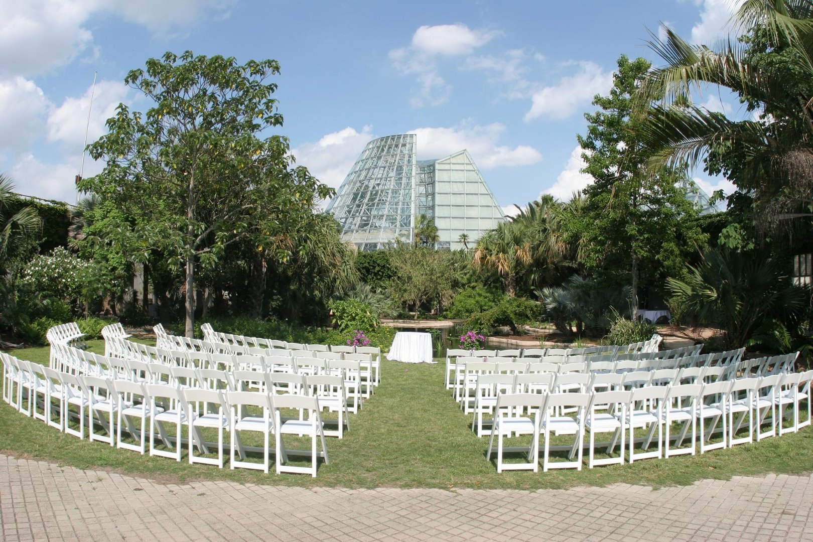 San Antonio Botanical Garden-BridalBuzz-San Antonio Weddings