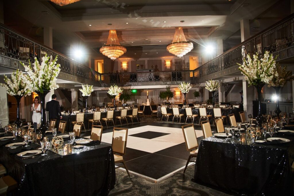 San Antonio_WeddingsinSA_StAnthonyHotel _6