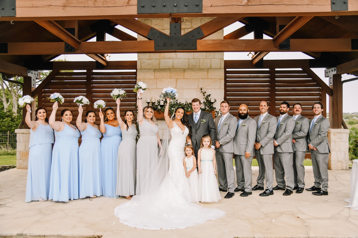 bridal babe blogger on San Antonio Weddings gets married in New Braunfels